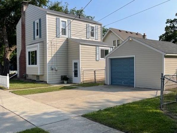 233 W Twelve Mile Rd