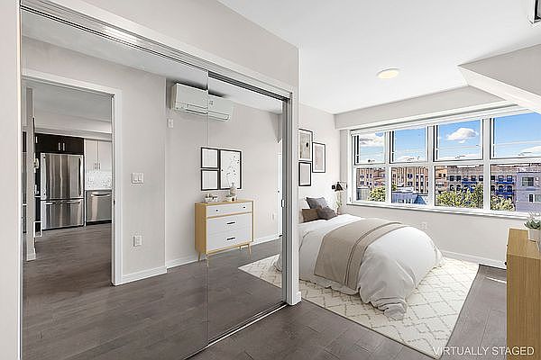 1st image of 639 E 9th St Penthouse A