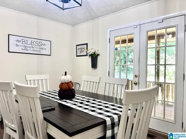 124 Watson Dr, Oxford, AL 36203