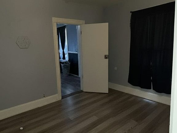 5th image of 140-138 Lincoln Ave #1