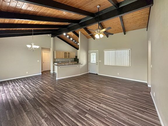 4th image of 16-2061 Vanda Dr