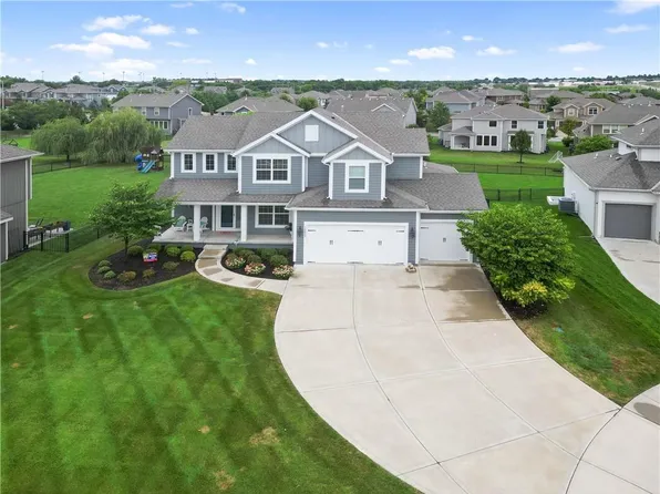 16633 Hadley St, Overland Park, KS 66085
