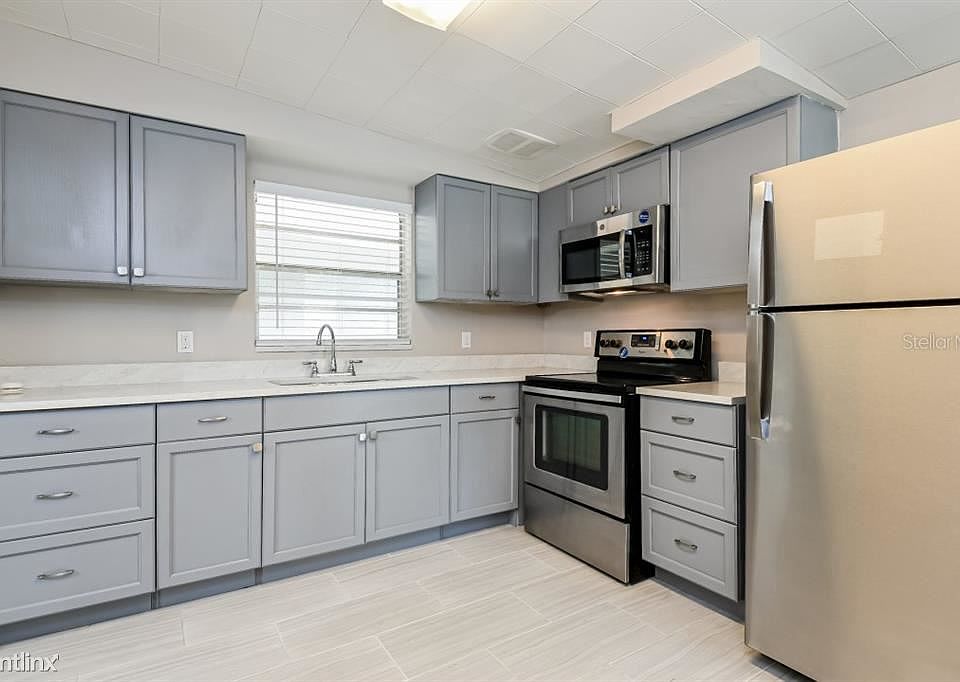 1st image of 1133R Woodsmere Ave