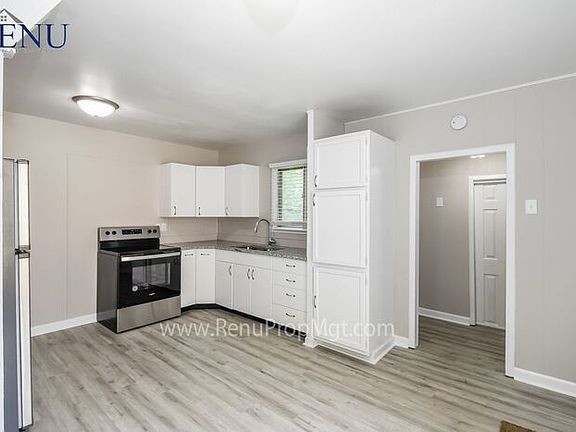 5th image of 410 W Janet Dr