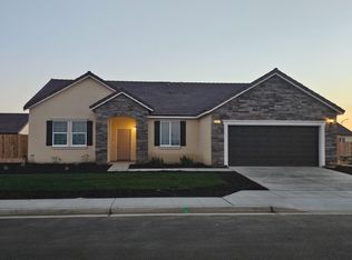 2801 Park St #145, Selma, CA 93662