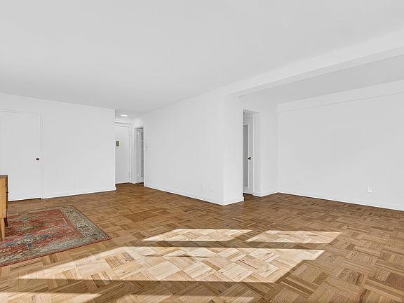 3rd image of 55 E 9th St APT 7G