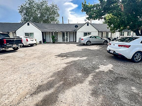 2nd image of 136 E Main St APT 5
