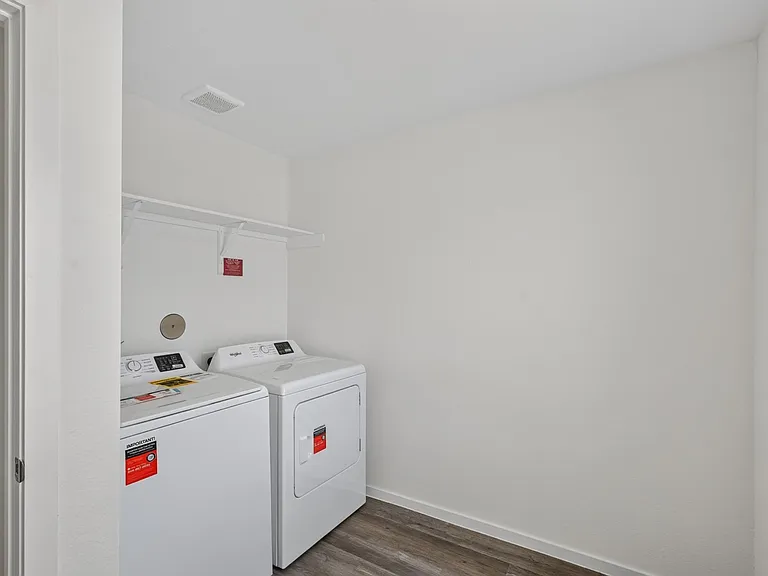 40818 Hawthorne Glades St — Photo 26