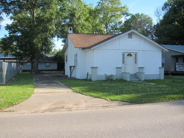18434 Brewton St, Robertsdale, AL 36567