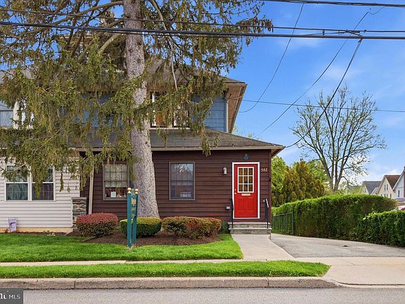 2nd image of 502 Darby Rd