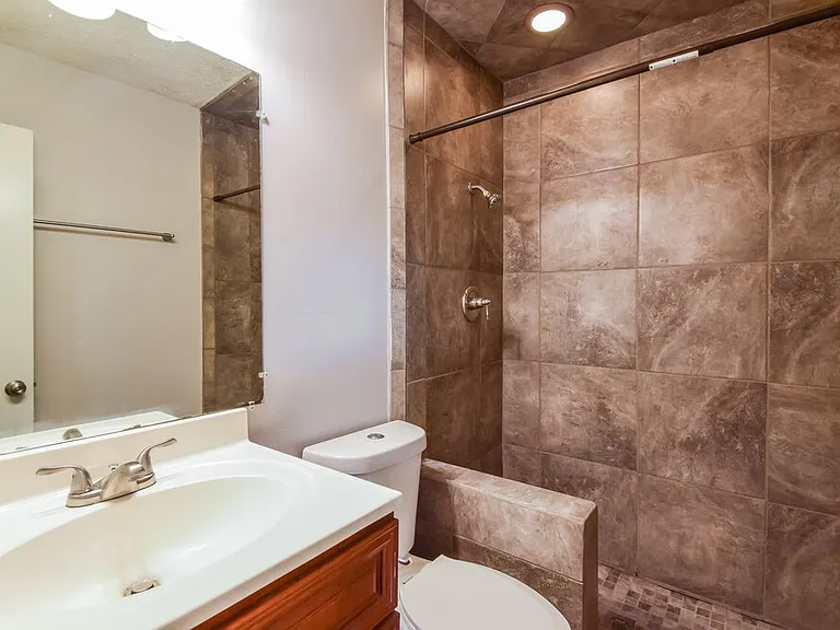 863 Hackberry Dr — Photo 12