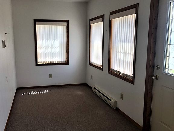 5th image of 134 N Washington Ave