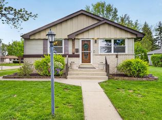 1801 W Kimberly Ave, Milwaukee, WI 53221