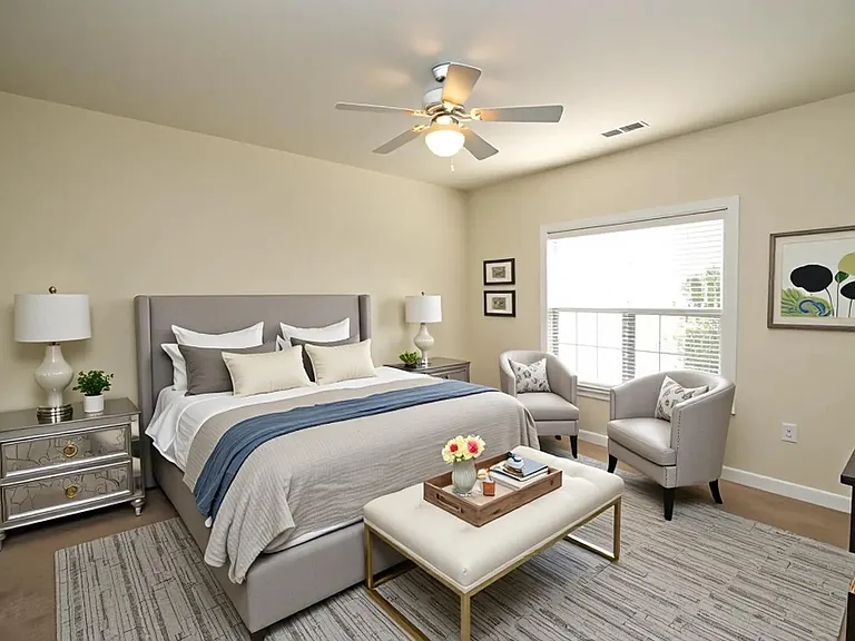 100 Sunset Cir #302 — Photo 4