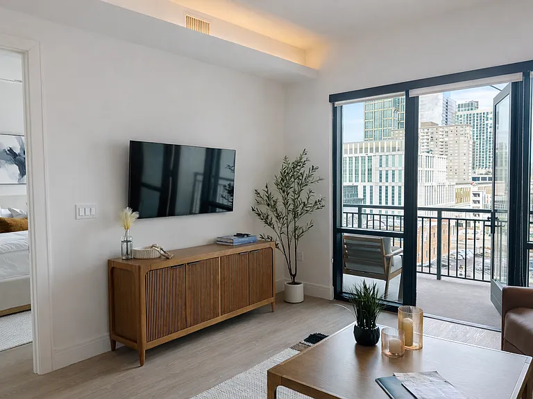 930 Commerce St #703 — Photo 10