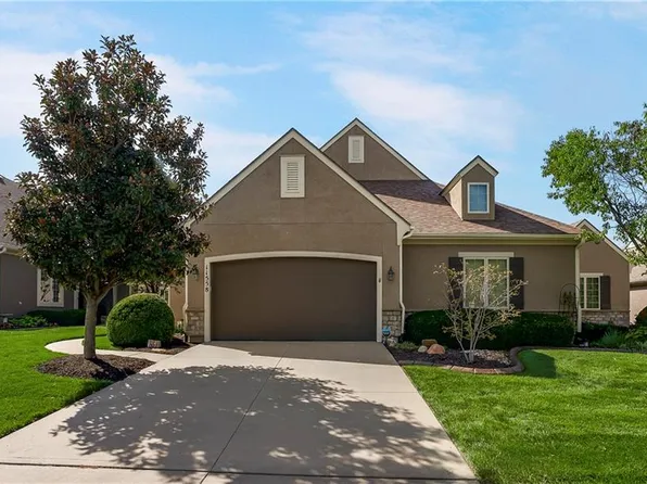 11558 S Deer Run St, Olathe, KS 66061