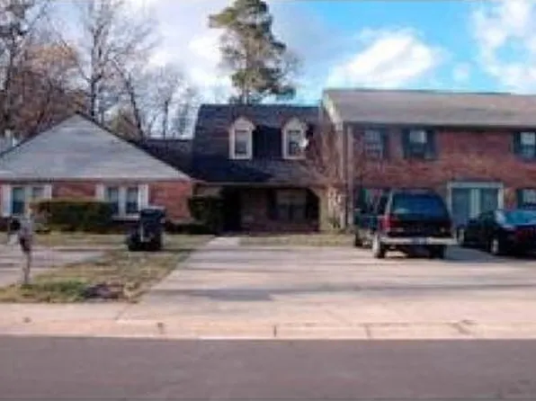 305 River Oak Dr, Riverdale, GA 30274