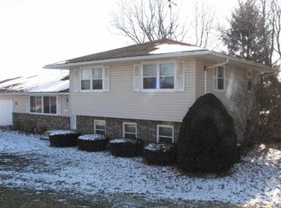 495 11th Ave, Conroy, IA 52220