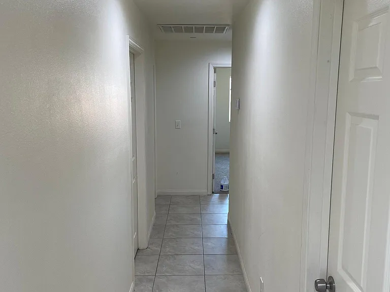 8600 Lime Ave — Photo 18