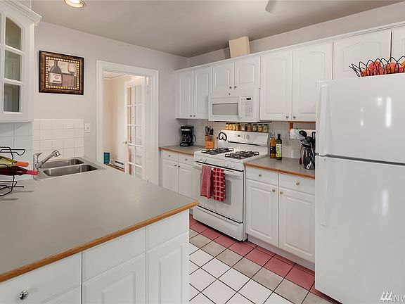 5th image of 12022 N Park Ave N