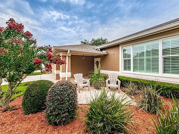 3rd image of 2996 Bradford Cir
