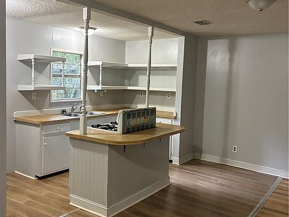 2nd image of 2100 Boykin Blvd