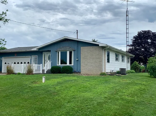 905 W Shore Rd, Bronson, MI 49028