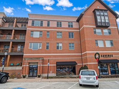 935 Burlington Ave Unit 406, Downers Grove, IL, 60515