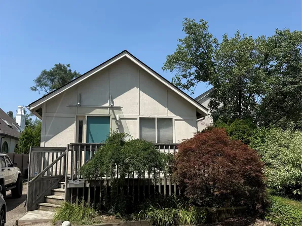 730 Wallace St, Birmingham, MI 48009