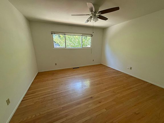 5th image of 2313 Clemson Dr