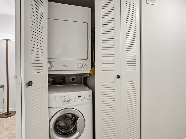 Park Place One Apartments — Photo 2
