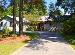 2727 Country Club Rd, Morehead City, NC 28557