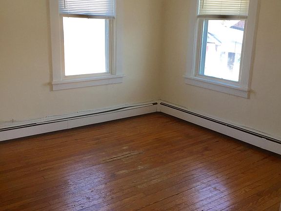 5th image of 186 Beach 132nd St APT 4