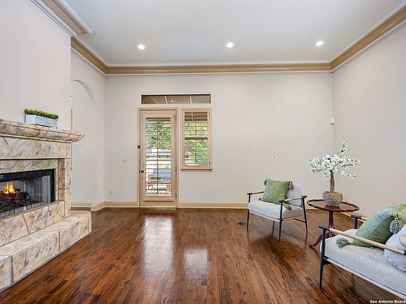 4th image of 8127 N new braunfels #801
