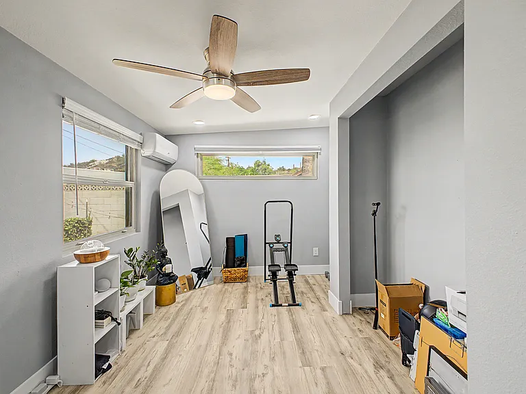 13832 N 17th Ave — Photo 30