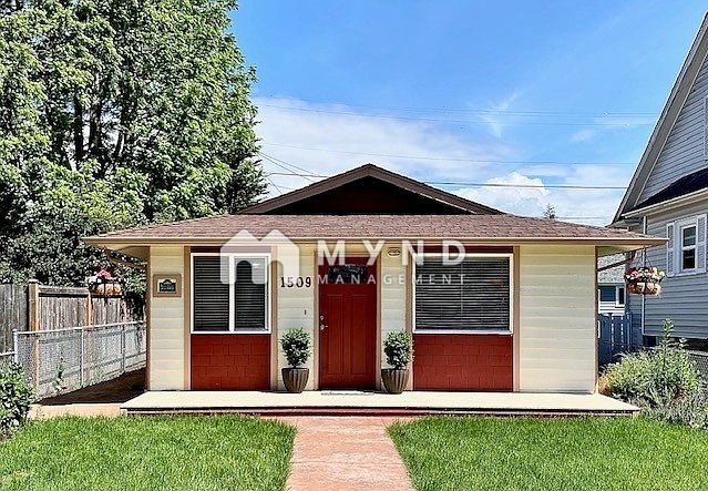 1st image of 1509 Lombard Ave