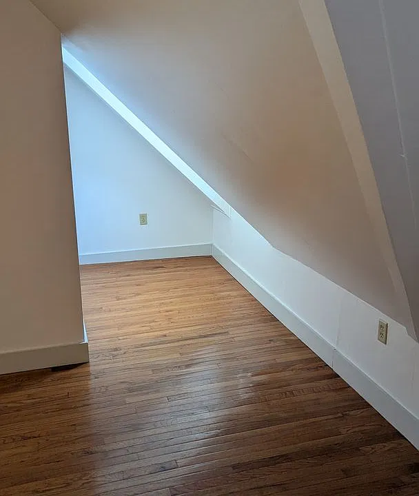 31 Barre St