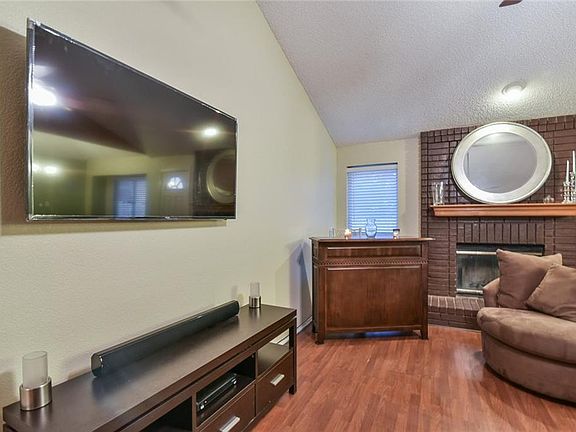 4th image of 4930 Highbank Dr