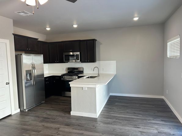 8925 NW 109th Ter