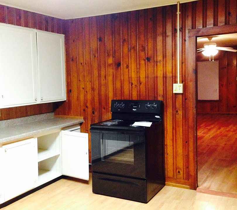 1st image of 111 N Lee Dr