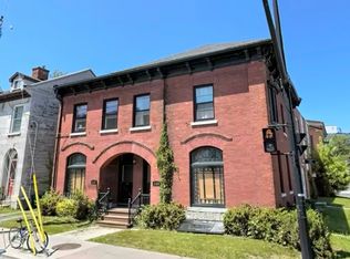 124 Wellington St, Kingston, ON K7L 3C7