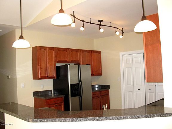 3rd image of 529 A VILLAGE GREEN Drive