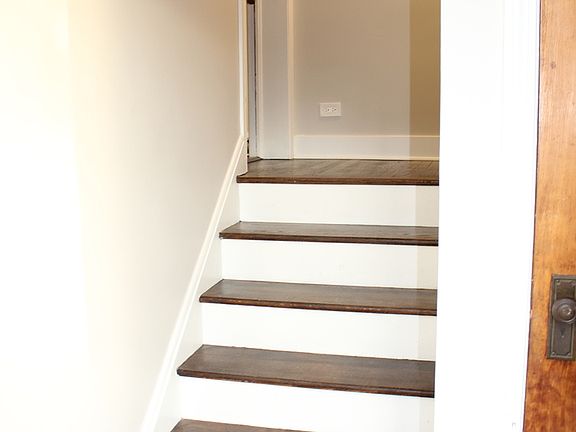 2nd image of 8119 Knox Ave APT 1S