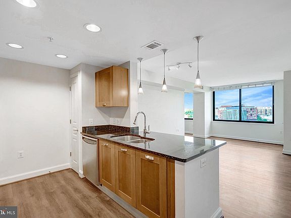3rd image of 2451 Midtown Ave APT 1502