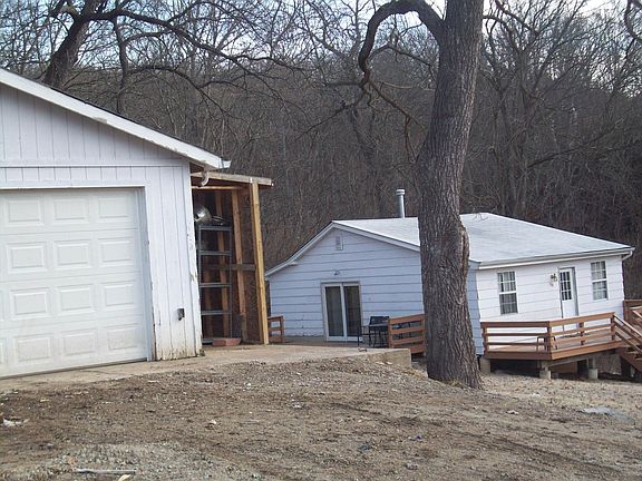 2nd image of 138 Franklin Ave #A