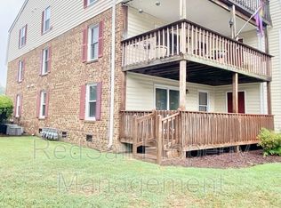 100 Burnt Bridge Way APT D, Yorktown, VA 23692