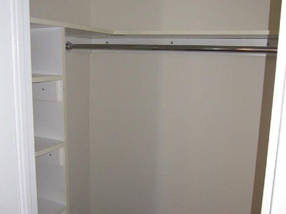 4th image of 4 Park Ave APT 18E