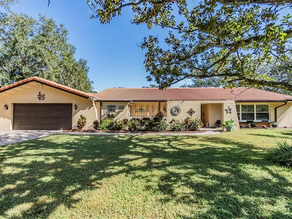 5122 Rolling Hills Ct, Tampa, FL 33617