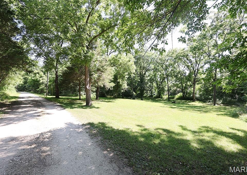 1st image of 562 Apple Creek Ln