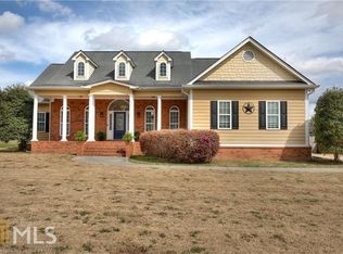 156 Central Grove Rd, Armuchee, GA 30165